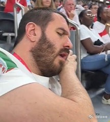 卡塔尔世界杯英格兰VS美国比赛场面有多沉闷？太太团昏昏欲睡！